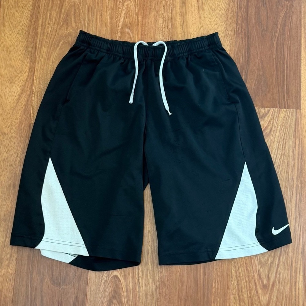 Vintage 2000s Nike Black Performance Shorts Youth Kids Size XL